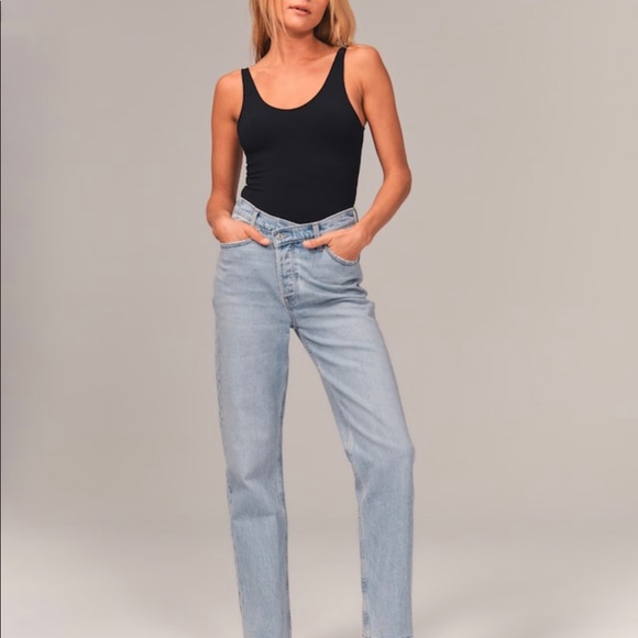 SOLD TENTATIVELY ❤️  W/tags abercombie cross cross dad jeans - Picture 3 of 4